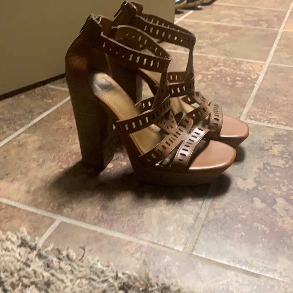 GIANNI BINI platform heels